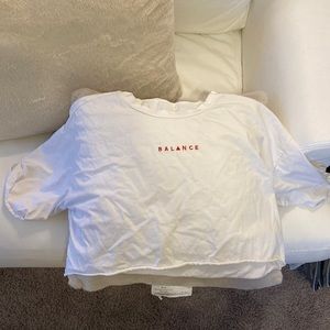 Balance athletic crop t, m, white with red
